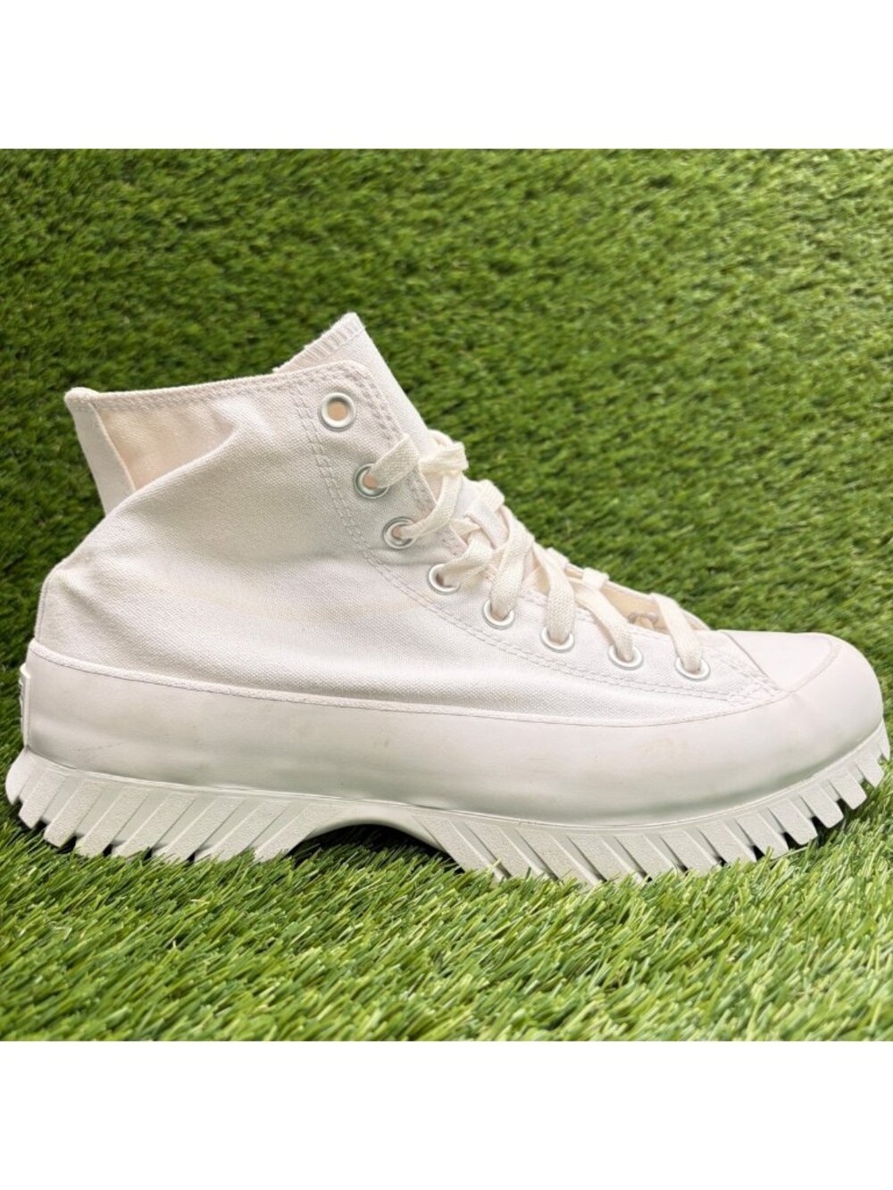 Converse Chuck Taylor All Star Lugged 2.0 Men Size 8.5 Women 10.5 Shoes Sneakers
